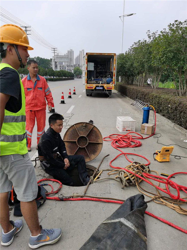 原阳翻衬法管道修复技术主要工序